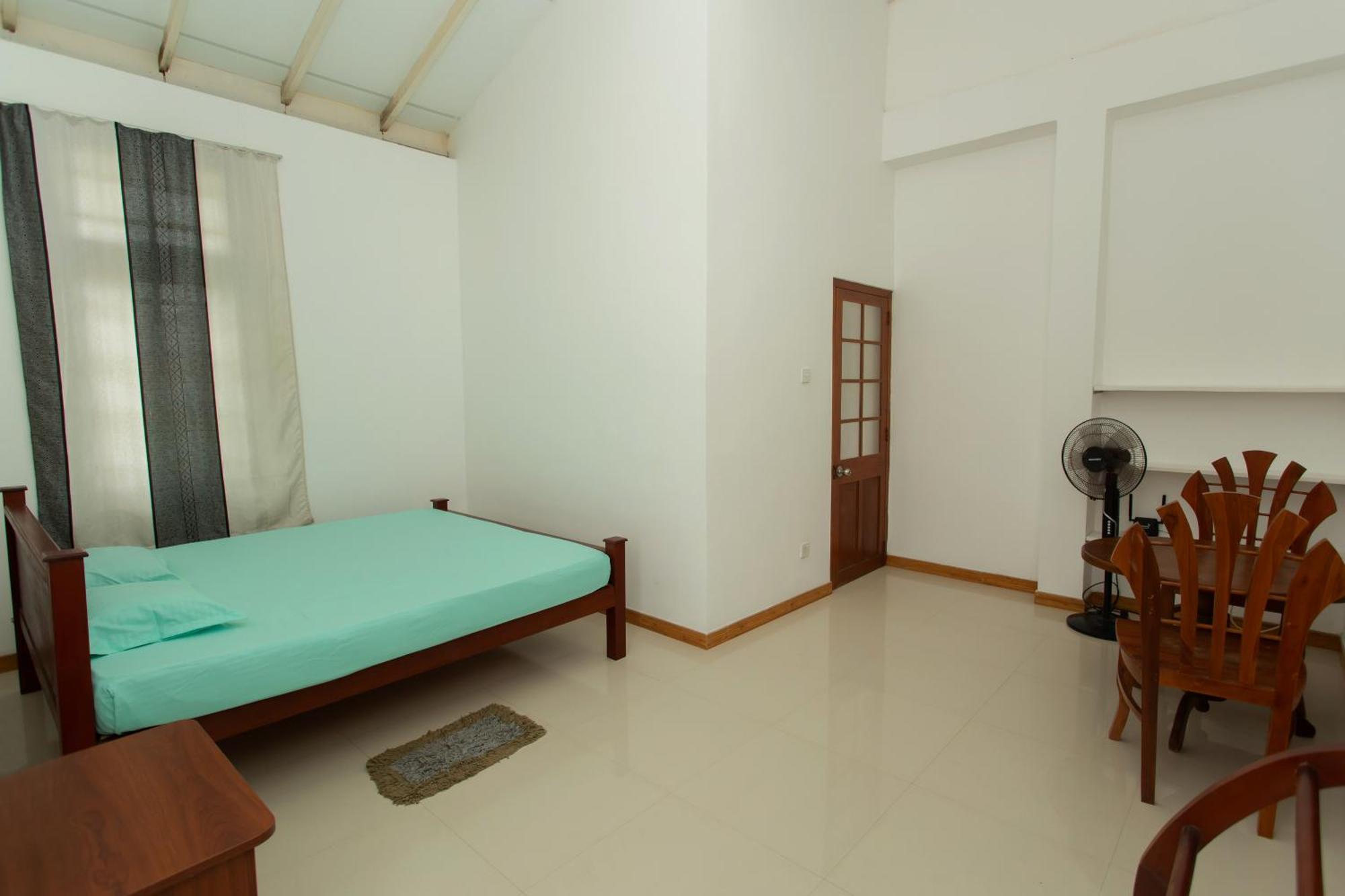Sena Home Ambalangoda  Rum bild